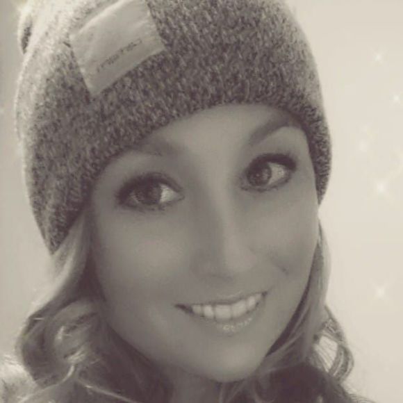 Meet your Posher, Ashley - Picture 1 of 1